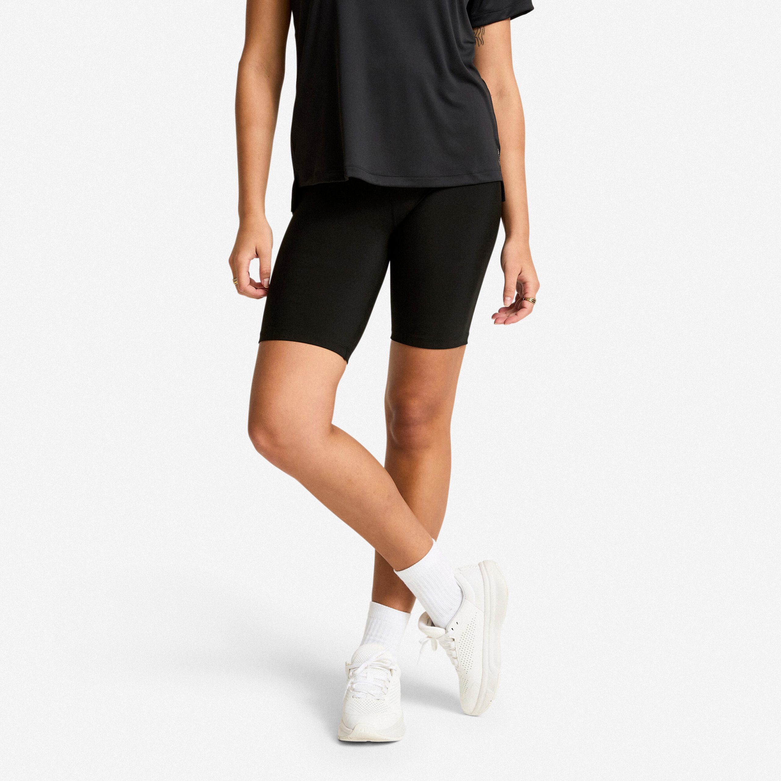 ciclisti-pantaloncini-859vzm-1.jpg Pantaloncini ciclisti donna palestra 100 slim fit traspiranti neri - immagine 1