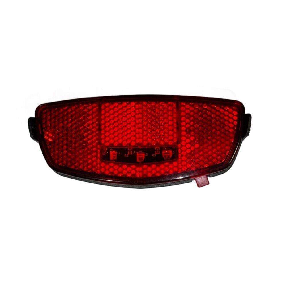 luce-posteriore-bici-968aqx-1.jpg Fanalino Luce Posteriore Bici Led Universale Riflettente Attacco Al Portapacchi | Decathlon - immagine 1