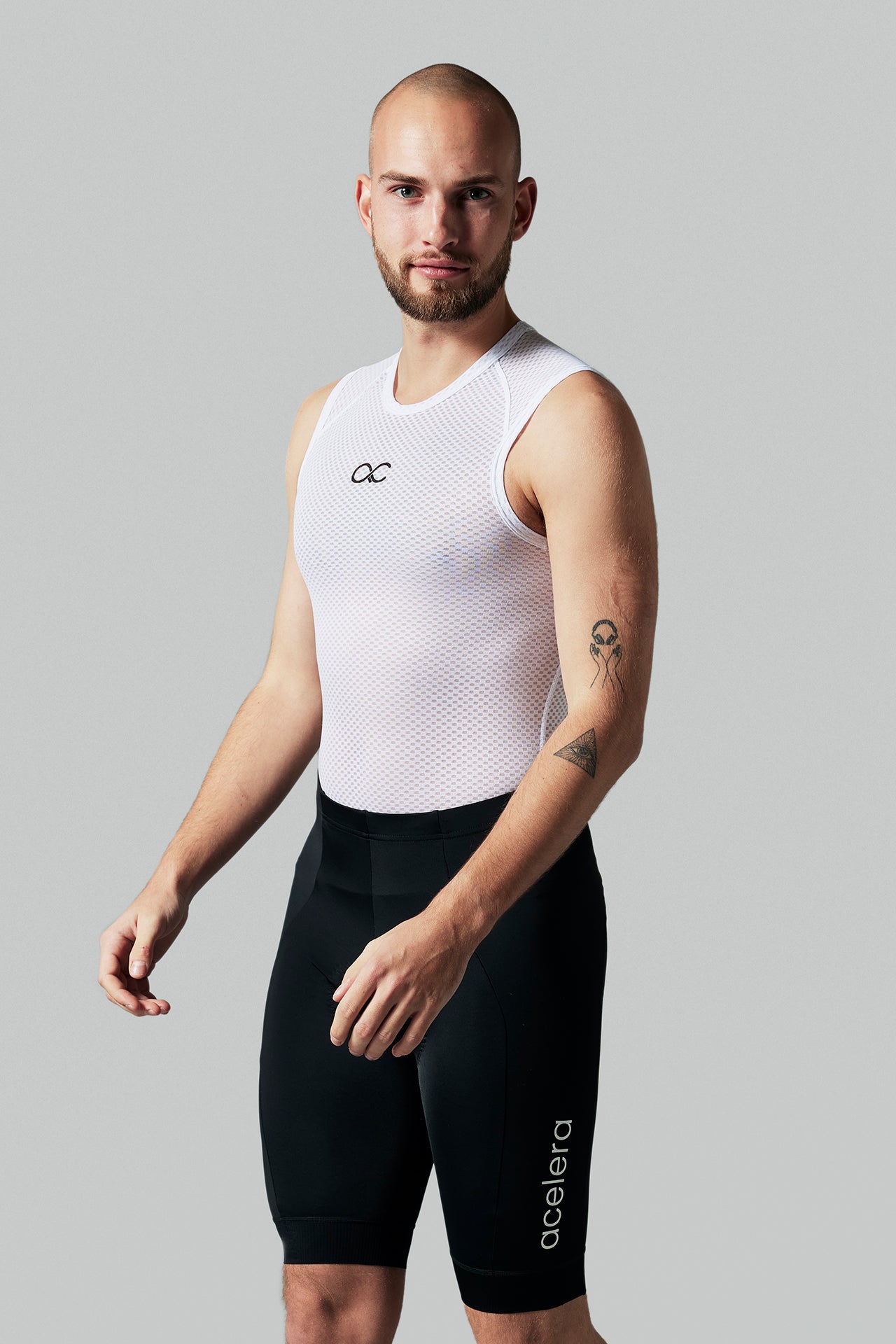 pantaloncino-ciclismo-uomo-148qhy-1.jpg Pantaloncini da ciclismo Essential da uomo - immagine 1