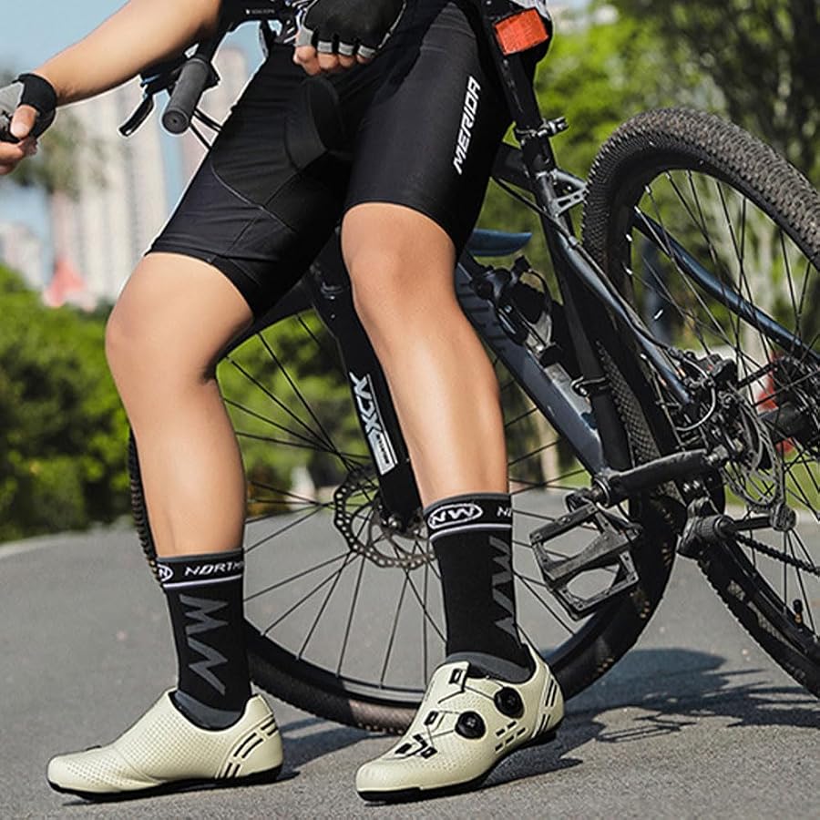 scarpe-ciclismo-996bva-1.jpg Treer Scarpe Ciclismo Strada Uomo Senza Attacchi, Scarpe MTB Uomo Donna, Unisex Equitazione MTB da Ciclismo da Bici, Suela de Goma, 36 48 EU, Primavera ed Estate (Crema,36) : Amazon.it: Moda - immagine 1